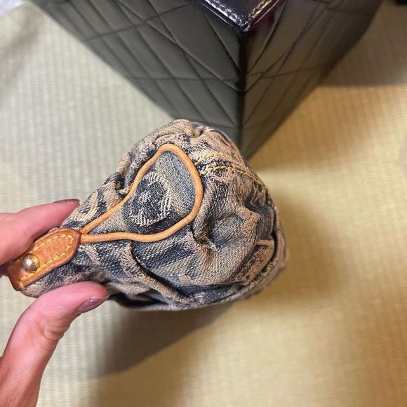 Louis Vuitton Blue Denim Pochette Cosmetic Pouch Monogram Cosmetic Bag - Picture 6 of 11